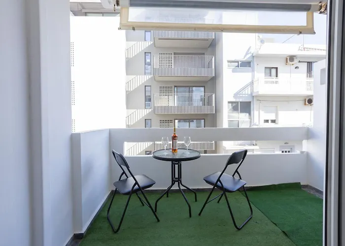 Apartament Cozy 50m To Beach, 5min Walk To Old Town
